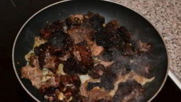 ШАГ 3. тушеные сморчки