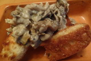 Вешенки, тушеные со сливками и тимьяном