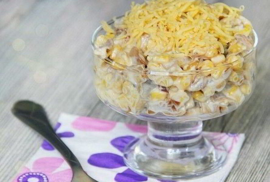 Жаренные грибы с сыром и кукурузой