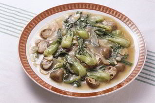 Жареные грибы с пак-чоем