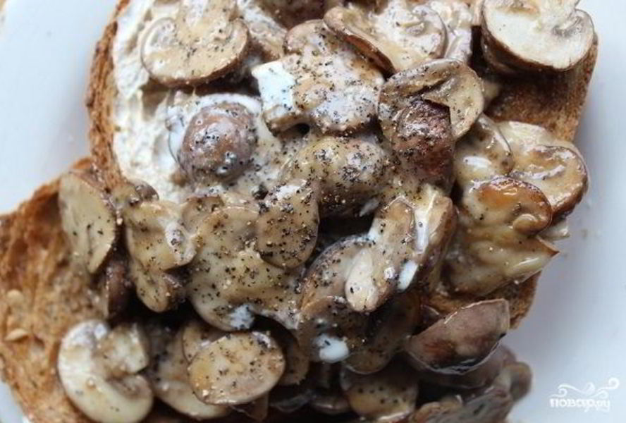 Жареные грибы с сыром