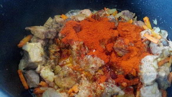 ШАГ 11. гуляш из говядины в мультиварке