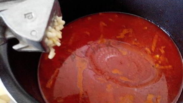 ШАГ 14. гуляш из говядины в мультиварке