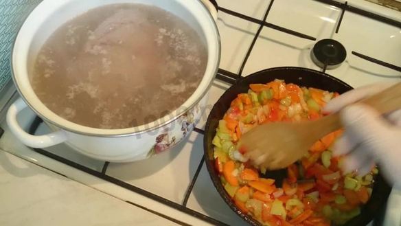 ШАГ 3. суп гуляш