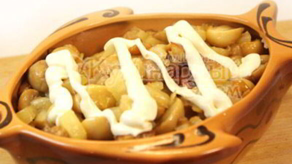 ШАГ 6. картофельное пюре под шампиньонами