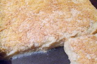 Картофельное пюре с чесноком и сыром в духовке