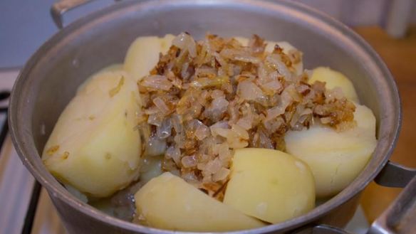 ШАГ 5. картофельное пюре с луком