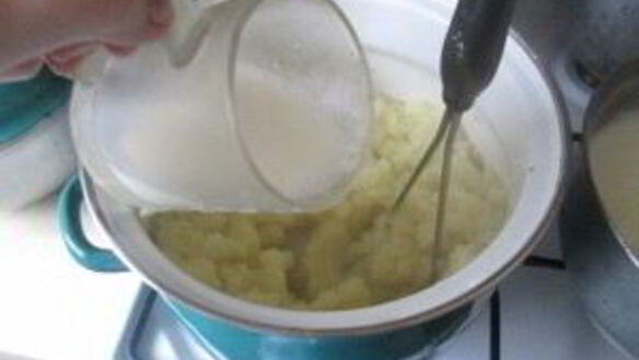 ШАГ 3. картофельное пюре с сыром