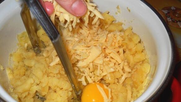 ШАГ 8. картофельные ньокки с грибной подливкой