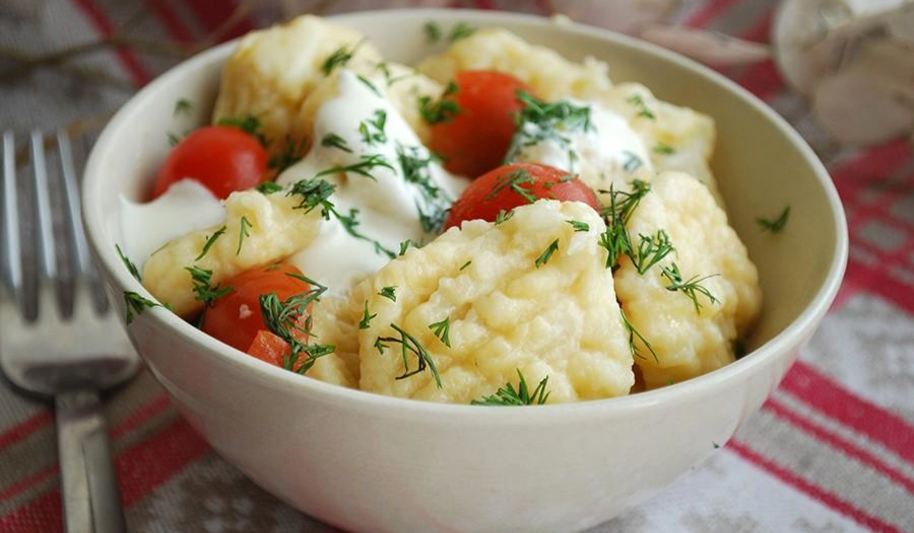Рецепт картофельные ньокки с помидорами черри и зеленью