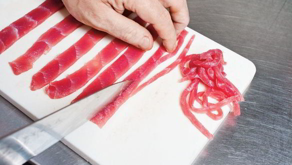 ШАГ 3. холодная лапша с тунцом