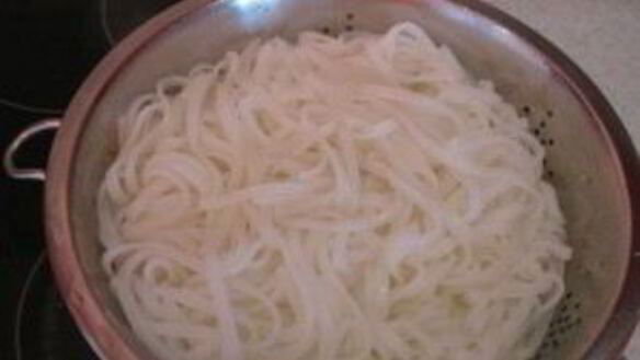 ШАГ 4. китайская лапша с морепродуктами