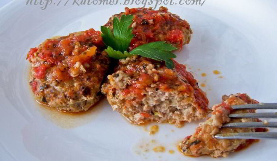 Рецепт кабачково-мясные котлеты в томатном соусе