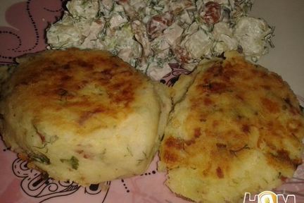 Картофельные котлеты с колбасным фаршем
