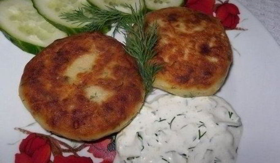 Рецепт картофельные котлеты с огуречным соусом