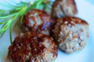 Котлетки из баранины с фетой и розмарином