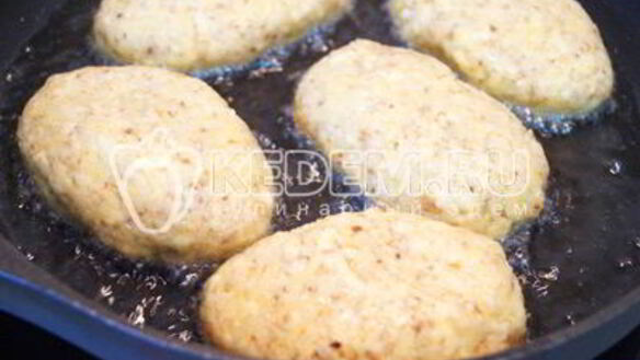 ШАГ 7. котлетки из кабачков с сыром