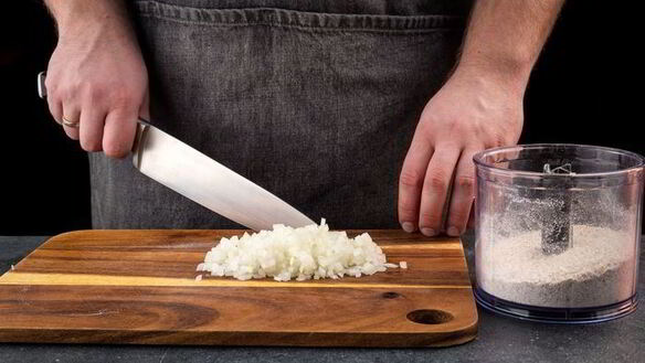 ШАГ 2. котлетки из тунца