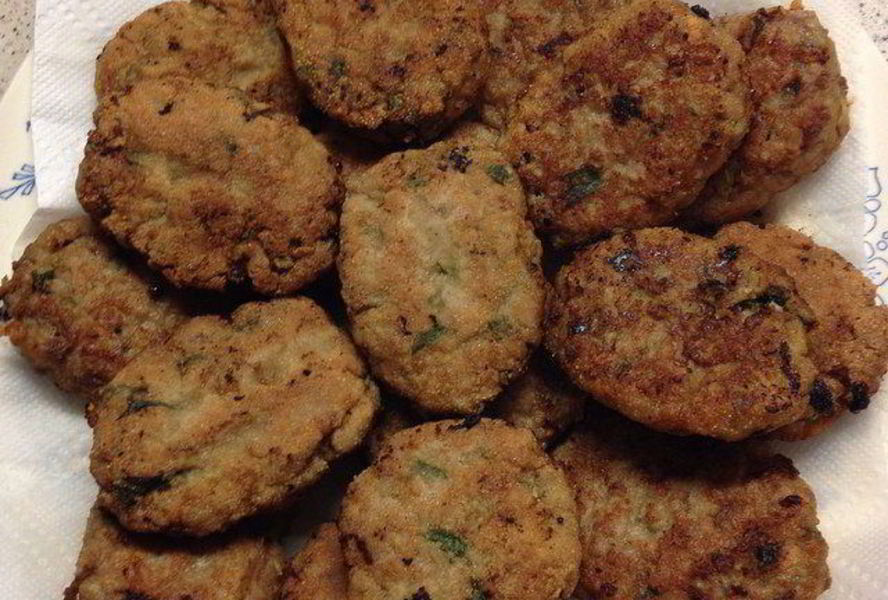 Котлетки с луком пореем