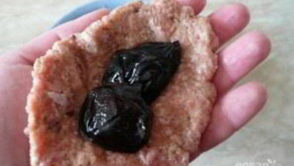 ШАГ 5. котлетки с сюрпризом