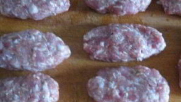 ШАГ 6. котлеты из баранины в духовке