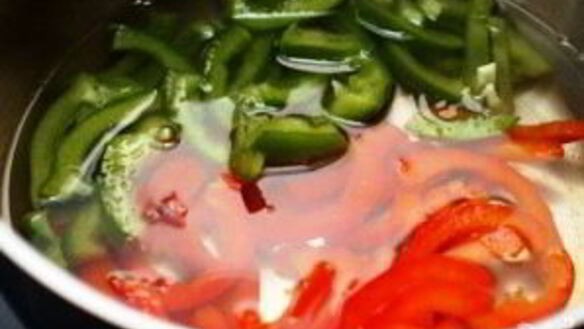 ШАГ 6. котлеты из индейки с кисло-сладким соусом