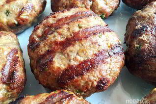 Котлеты из индейки со шпинатом