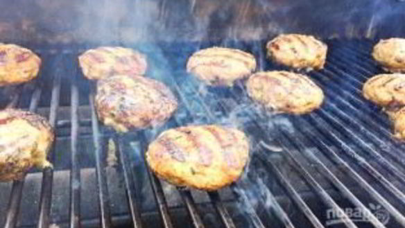 ШАГ 3. котлеты из индейки со шпинатом