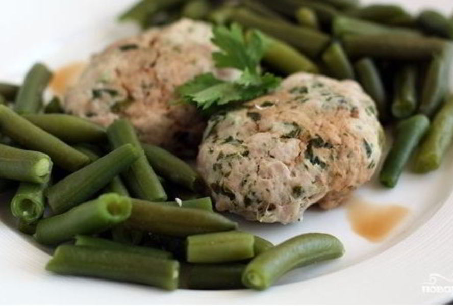 Котлеты из индейки в пароварке