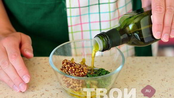 ШАГ 6. котлеты из картофеля и свинины с соусом из маринованных огурцов