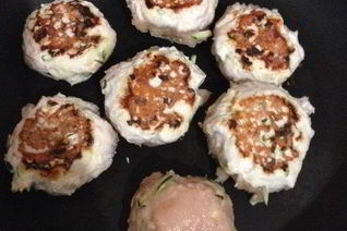 Котлеты из куриного филе с цукини и луком