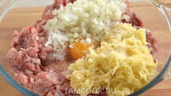 ШАГ 3. котлеты из свинины и картофеля