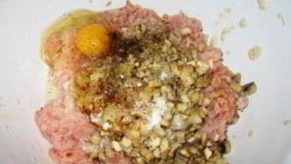 ШАГ 3. котлеты по-белорусски