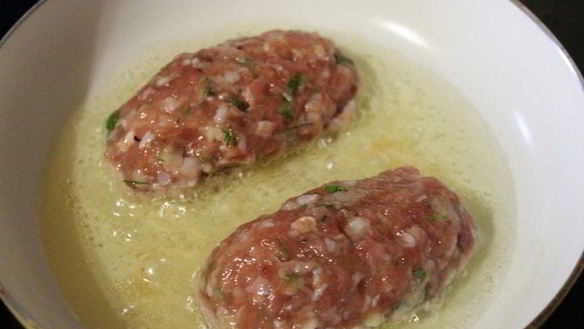 ШАГ 6. котлеты с начинкой