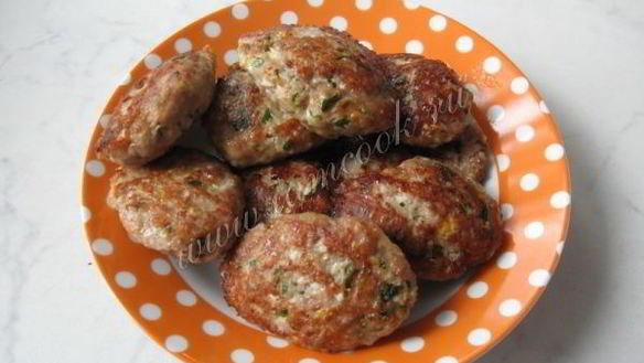 ШАГ 9. котлеты с сыром и отварным яйцом