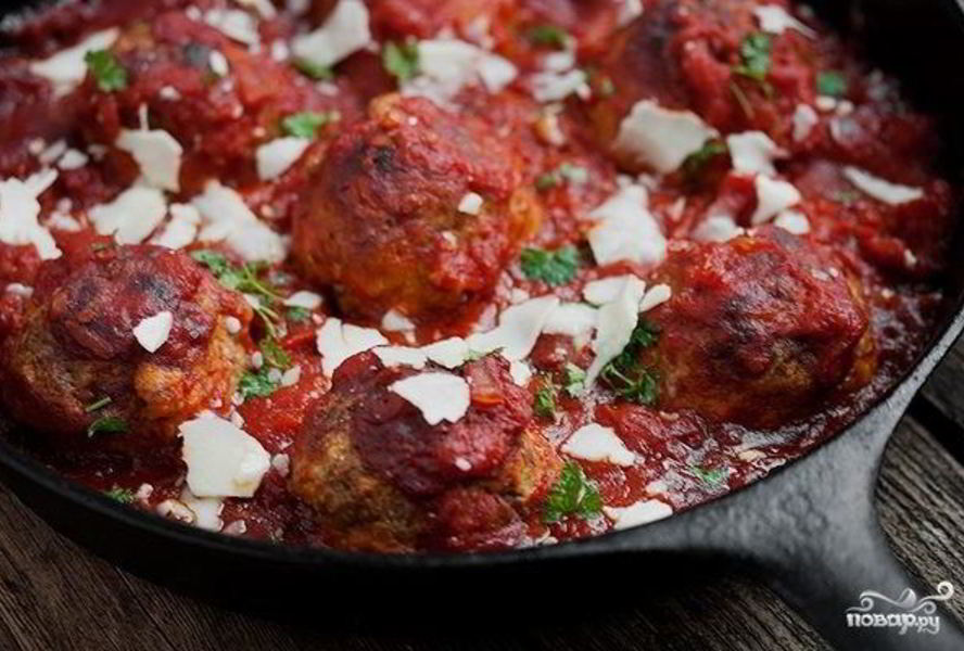 Котлеты в духовке с подливкой