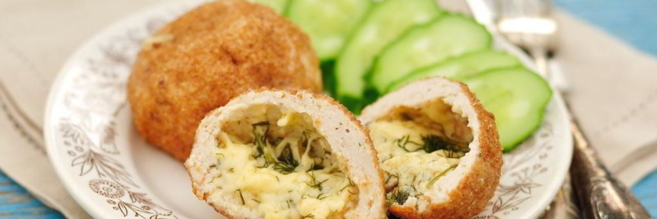 Куриные котлеты с сырной начинкой