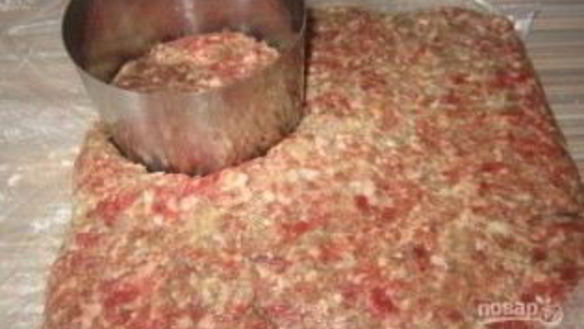 ШАГ 2. маринованный фарш для котлет