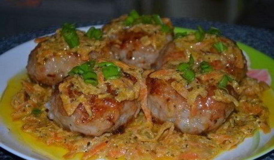 Рецепт мясные котлетки в молочном соусе