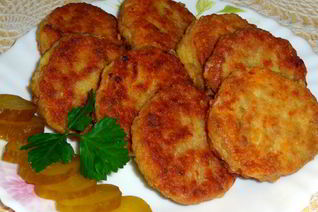 Мясные котлеты с перловкой