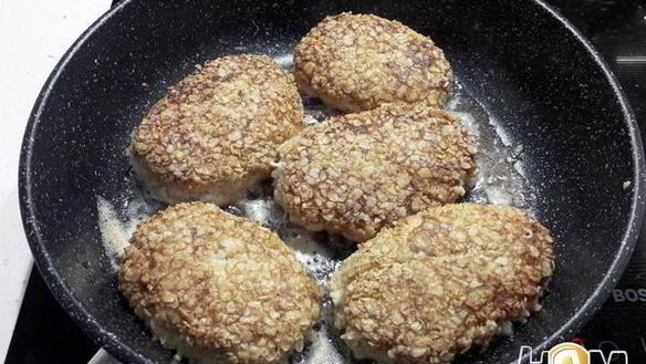 ШАГ 7. нежные куриные котлеты с рикоттой