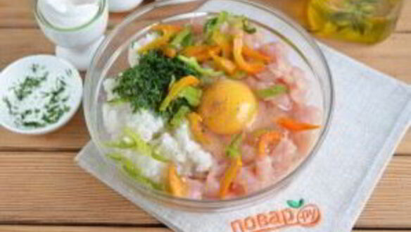 ШАГ 3. рубленые котлеты с рисом и перцем