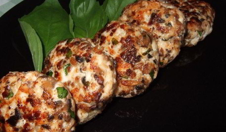 Рецепт рубленые куриные котлеты с грибами и зеленым базиликом