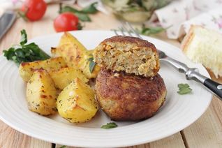 Рыбные котлеты из путассу