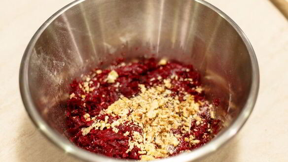 ШАГ 7. свекольные котлеты