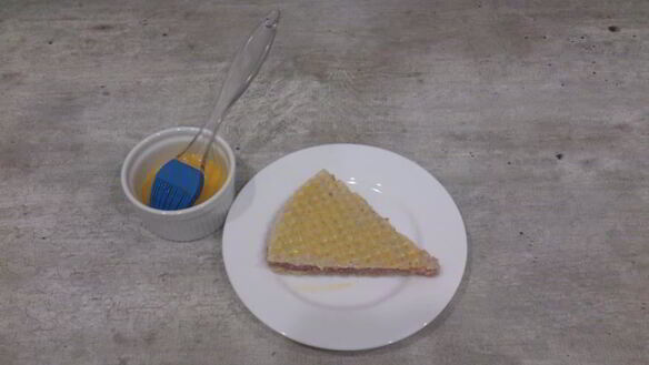 ШАГ 6. треугольные котлеты в вафельном корже