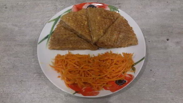 ШАГ 7. треугольные котлеты в вафельном корже