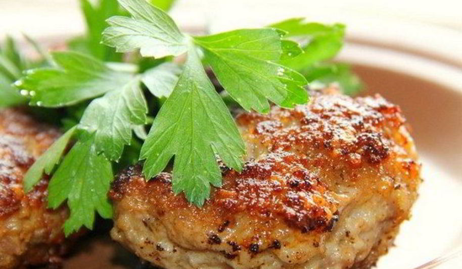 Рецепт вкусные куриные котлетки с овсяными хлопьями