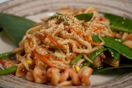 Лапша Пат тай с тигровыми креветками