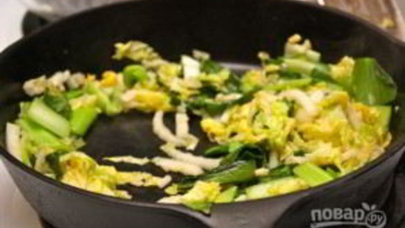 ШАГ 5. лапша с говядиной и китайской капустой